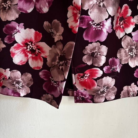 Retrolicious Floral Pencil Skirt - Pink and Purple 1X - Picture 3 of 5